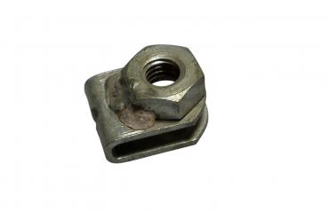 Mutterträger für Motorbefestigung