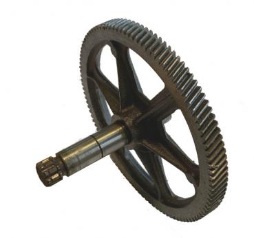 Getriebewelle mit Zahnrad 106 Zähne, gebraucht